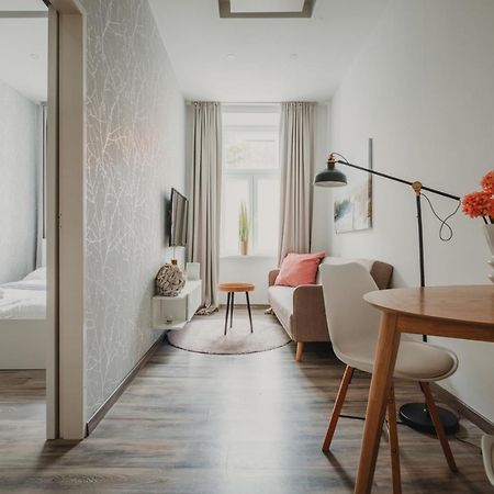 Zeus Design Apartments Sweet Home Wina Bagian luar foto