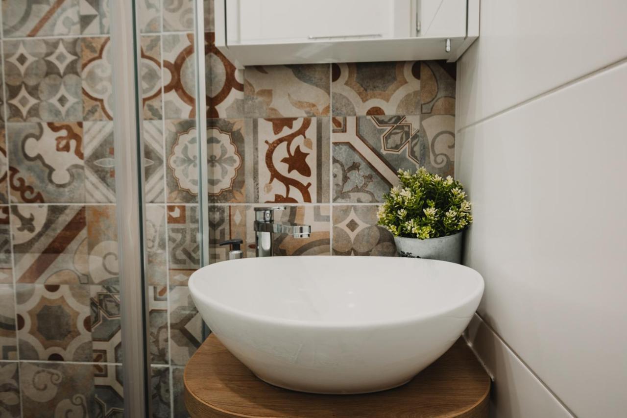 Zeus Design Apartments Sweet Home Wina Bagian luar foto