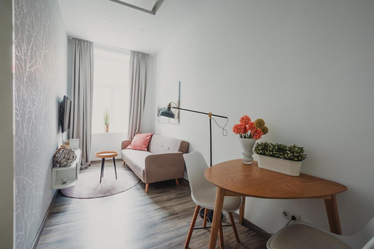 Zeus Design Apartments Sweet Home Wina Bagian luar foto